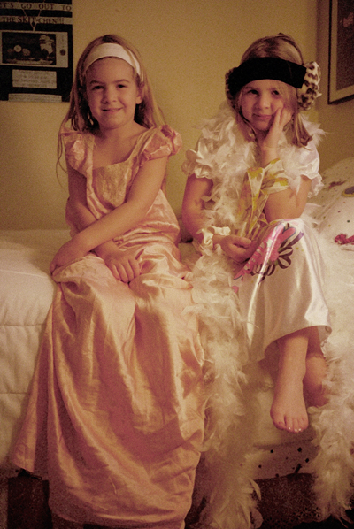 http://www.georgecannonphotography.com/blogimages/dressup.jpg